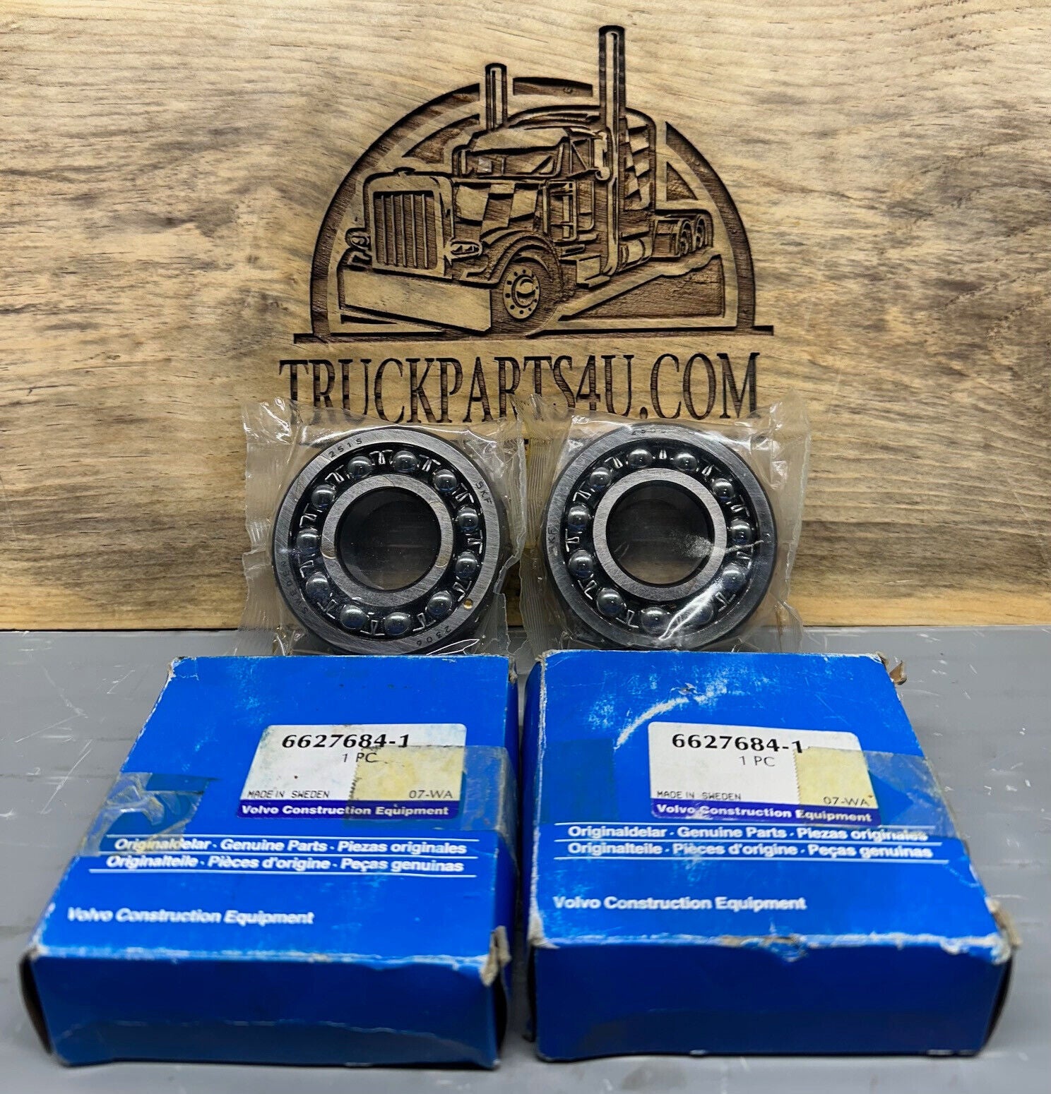 2306 SKF SELF-ALIGNING BALL BEARING, VOLVO 6627684-1, 30X72X27 MM  ** NEW